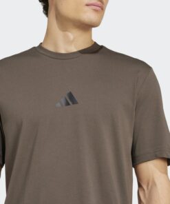 adidas Mens' Strength Graphic Tee - Green - تيشيرت اديداس سترينث جرافيك للرجال لون زيتي