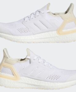 adidas Women's Ultraboost 19.5 DNA Shoes - White - حذاء اديداس الترا بوست 19.5 دي ان ايه للنساء لون أبيض