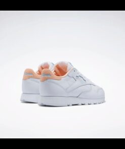 Reebok Classic Leather حذاء سبورت كلاسيك ابيض من ريبوك للنساء