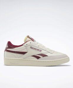 Reebok Men's Club C Revenge Vintage Shoes - حذاء ريبوك كلوب سي ريفينج للرجال لون طحيني وأحمر