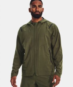 جاكيت أندر آرمرانستوببال ضد الماء للرجال لون زيتي- Under Armour Men's Unstoppable Jacket