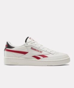 حذاء ريبوك كلوب سي ريفينج للرجال لون طحيني وأحمر ونعل طحيني - Reebok Men"s Club C Revenge Shoes