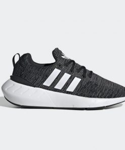 حذاء سويفت رن 22 من اديداس حذاء رياضي للجنسين لون أسود adidas SWIFT RUN 22 Shoes