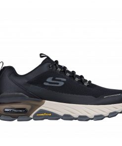 حذاء سكيتشرز ماكس بروتيكت- فاست تراك للرجال لون أسود ونعل أبيض وبيج- Skechers Men's Max Protect - Fast Track Shoes