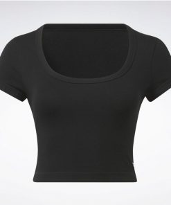 Reebok Women Classics Cropped Jersey T-Shirt- تيشيرت ريبوك كلاسيك كروبيد جيرسي للنساء لون أسود