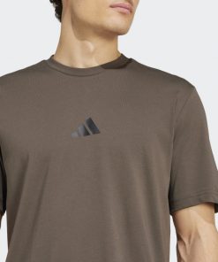 adidas Mens' Strength Graphic Tee - Green - تيشيرت اديداس سترينث جرافيك للرجال لون زيتي