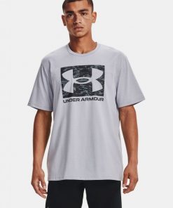 Under Armour Men's ABC Camo Boxed Logo Short Sleeve T-Shirt - تيشيرت أندر آرمر كامو بوكسد لوجو بأكمام قصيرة للرجال لون رمادي