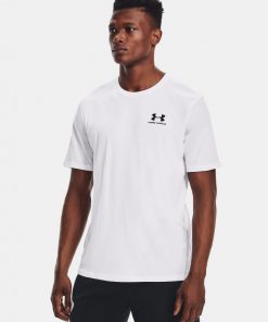 Under Armour Men's Sportstyle Left Chest T-Shirt - تيشيرت أندر آرمر سبورت ستايل ليفت تشيست بأكمام قصيرة للرجال لون أبيض