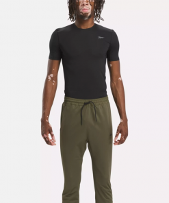 تيشيرت ريبوك لوجو ديتيل للرجال لون أسود- Reebok Men' Logo-Detail Compression T-Shirt